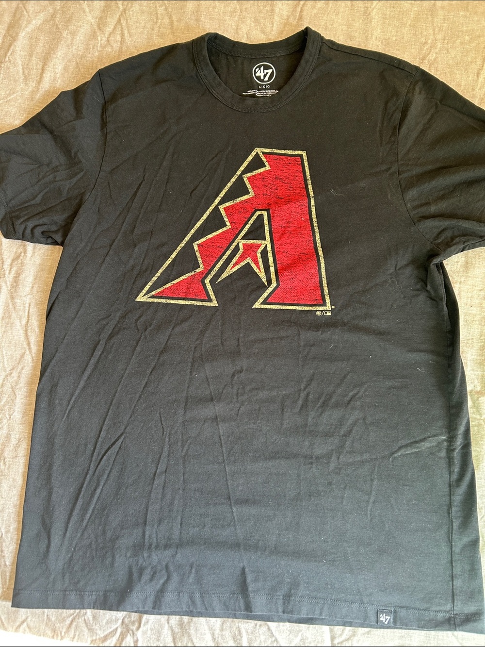 '47 Men's Arizona Diamondbacks Black and Red Logo Short Sleeve Tee NWOT